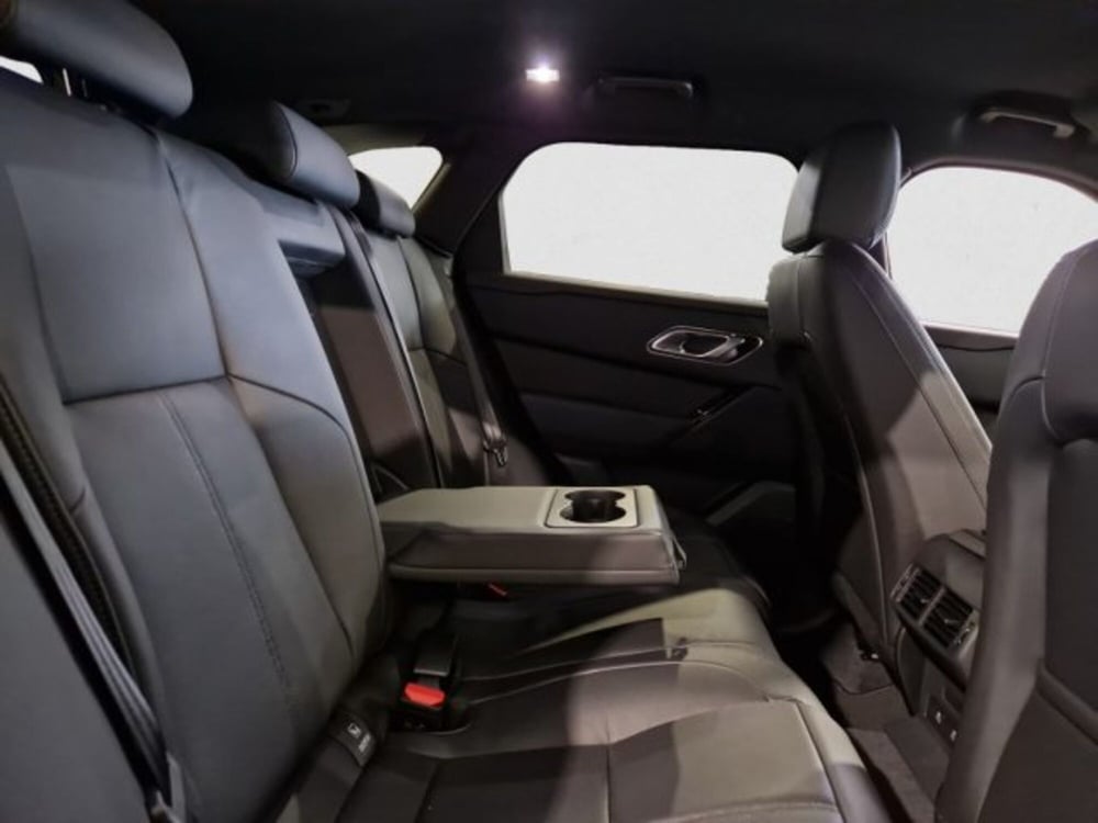Land Rover Range Rover Velar usata a Livorno (5)