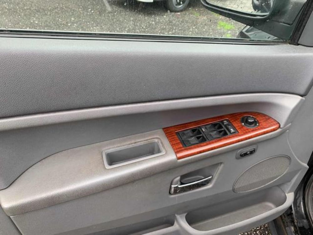 Jeep Grand Cherokee usata a Lucca (7)