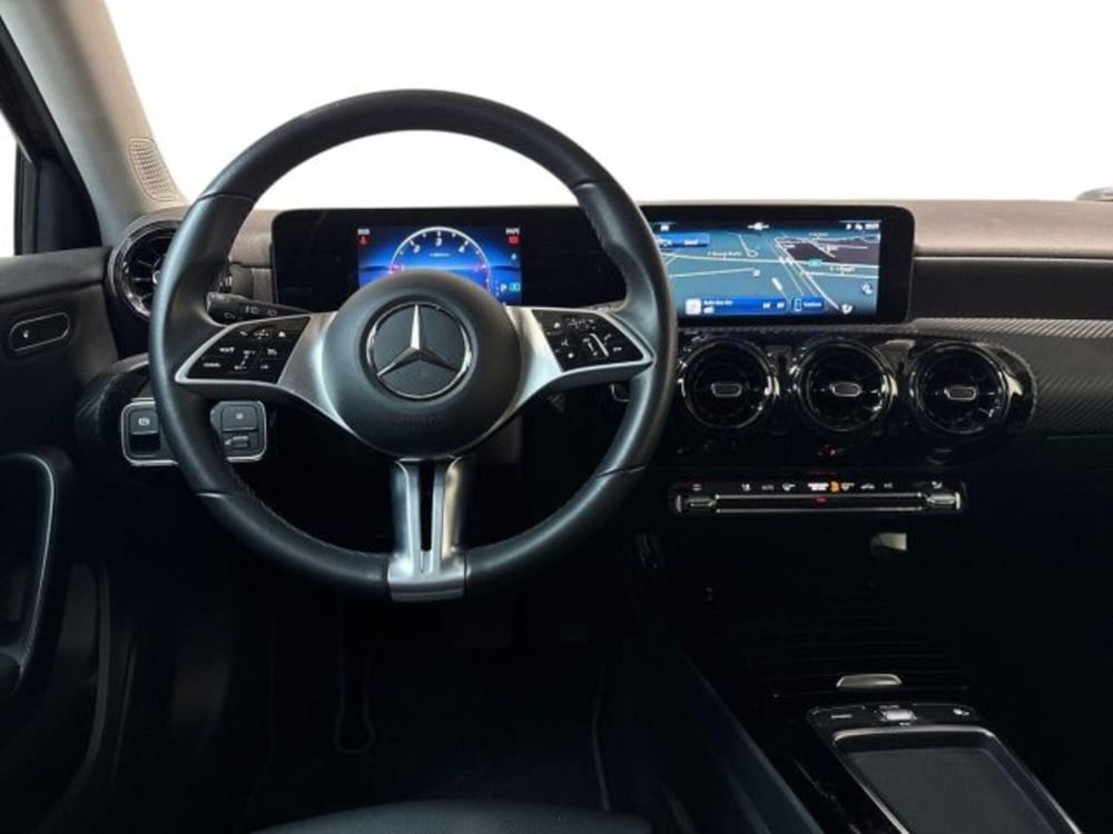 Mercedes-Benz Classe A Sedan usata a Bologna (11)