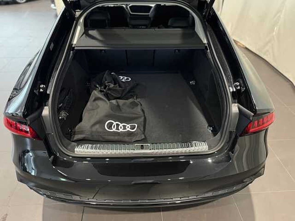 Audi A7 Sportback nuova a Genova (14)