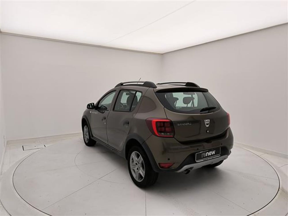 Dacia Sandero usata a Milano (4)