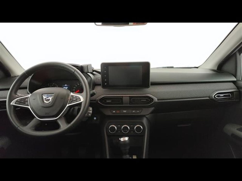 Dacia Jogger usata a Milano (11)