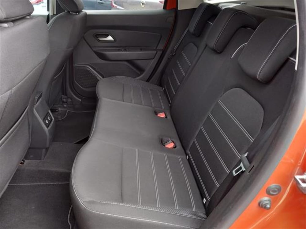 Dacia Duster usata a Firenze (14)