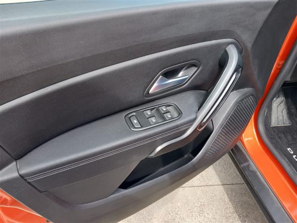 Dacia Duster usata a Firenze (6)