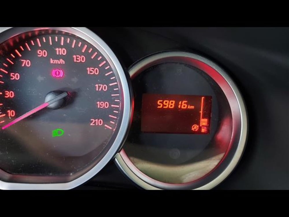 Dacia Sandero usata a Asti (13)