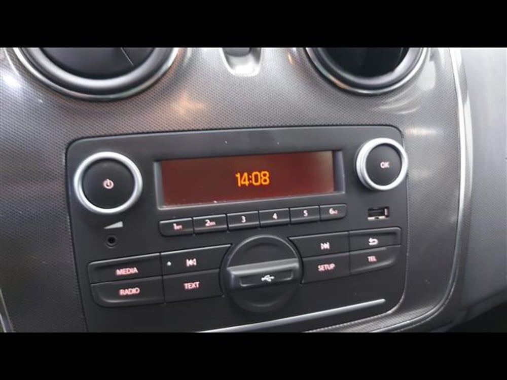 Dacia Sandero usata a Asti (14)