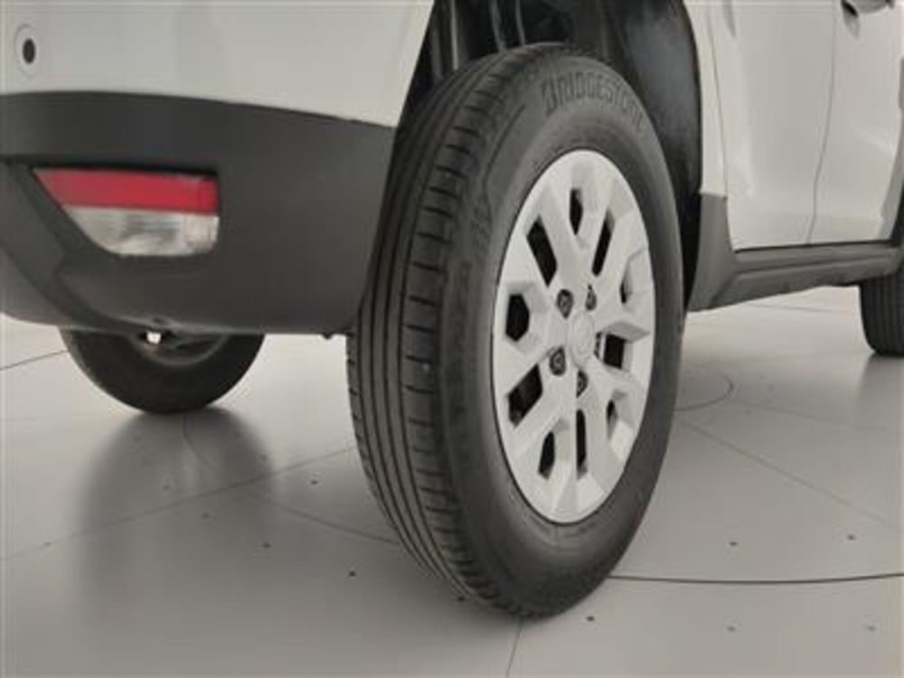 Dacia Duster usata a Bari (12)
