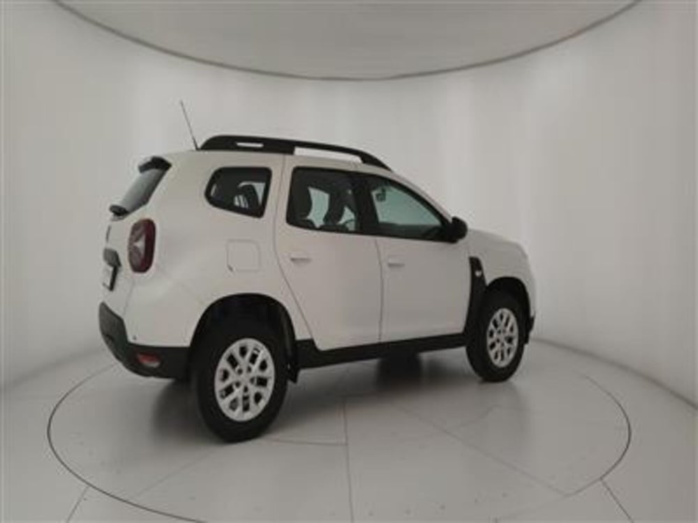 Dacia Duster usata a Bari (8)