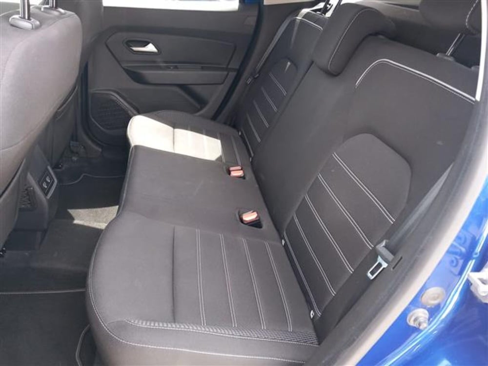 Dacia Duster usata a Firenze (14)