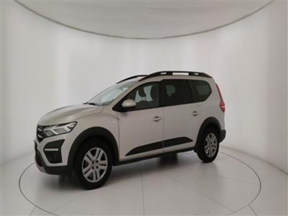 Dacia Jogger usata a Bari (2)