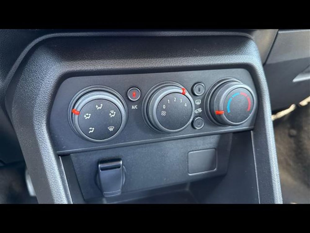 Dacia Sandero usata a Treviso (10)
