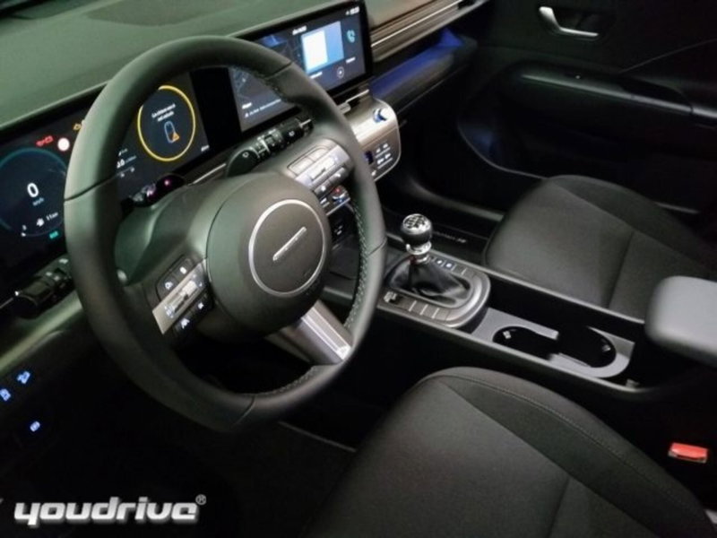 Hyundai Kona nuova a Napoli (11)