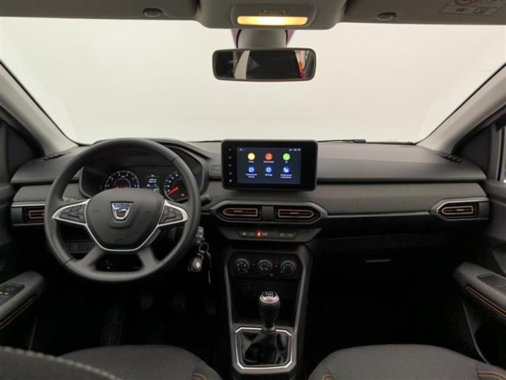 Dacia Sandero usata a Milano (13)