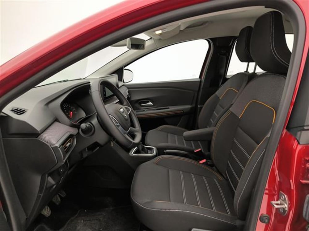 Dacia Sandero usata a Milano (9)