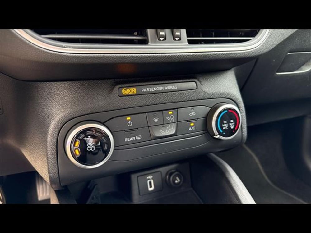 Ford Focus Station Wagon usata a Treviso (10)