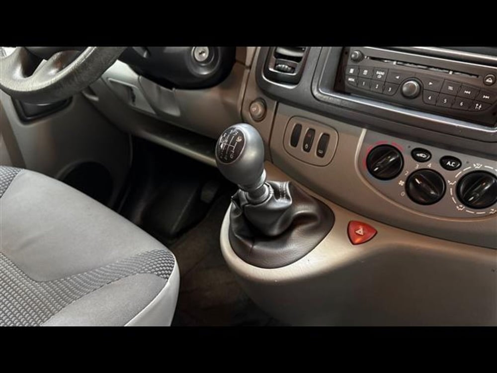 Opel Vivaro Furgone usata a Treviso (12)