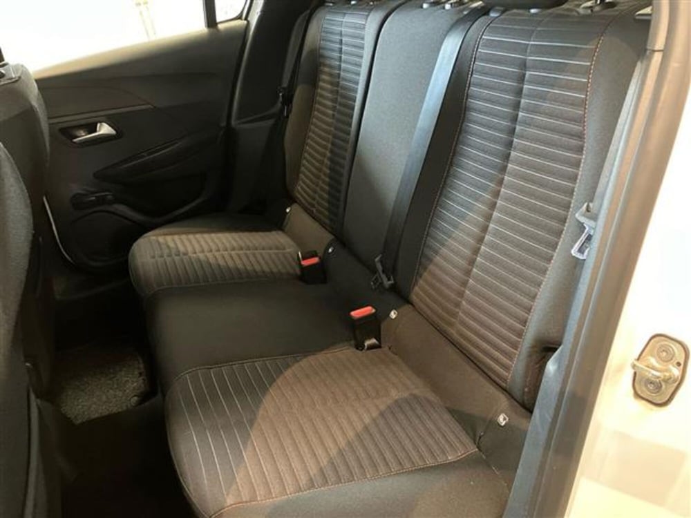Peugeot 208 usata a Como (12)