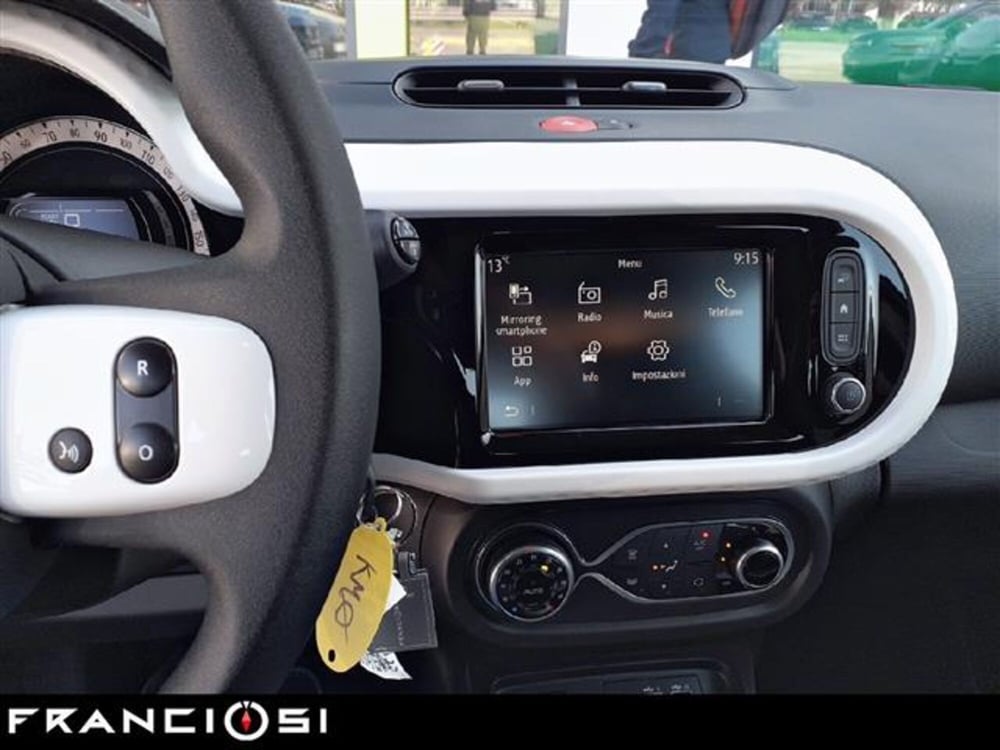 Renault Twingo nuova a Modena (7)