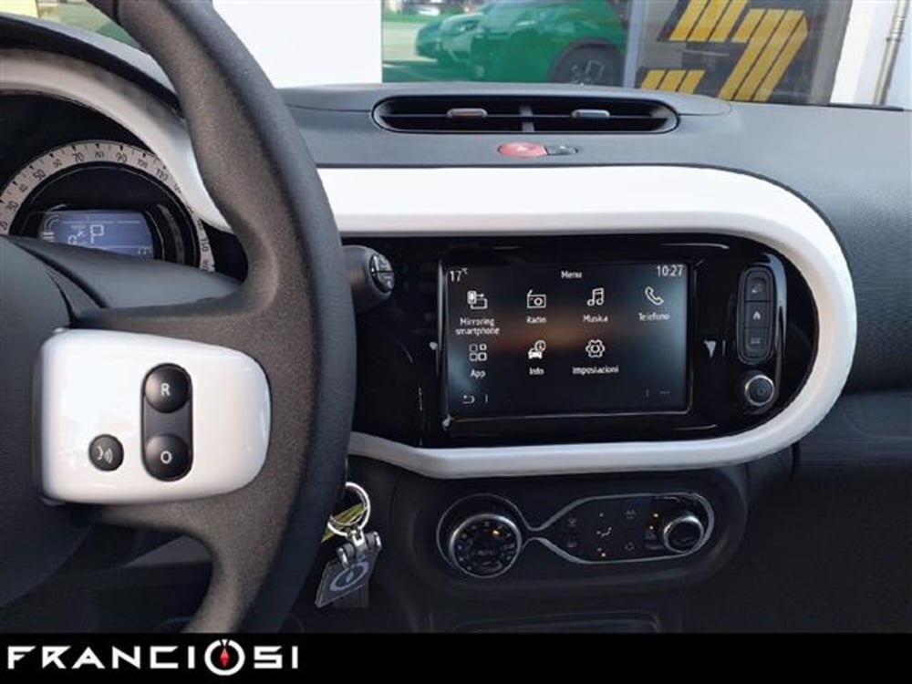 Renault Twingo nuova a Modena (11)