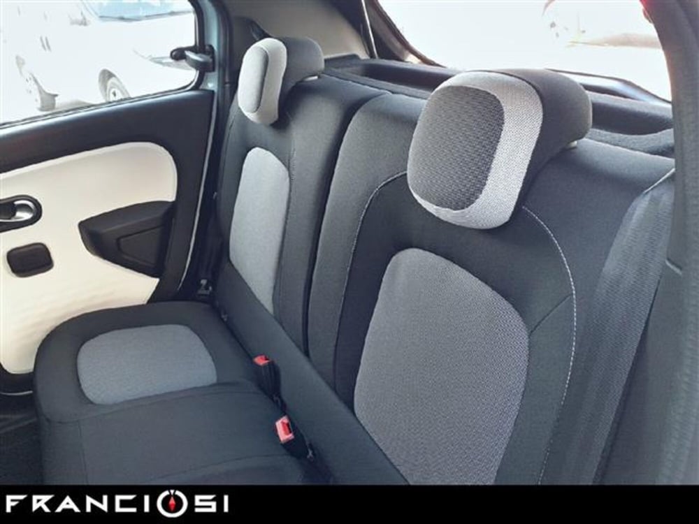 Renault Twingo nuova a Modena (8)