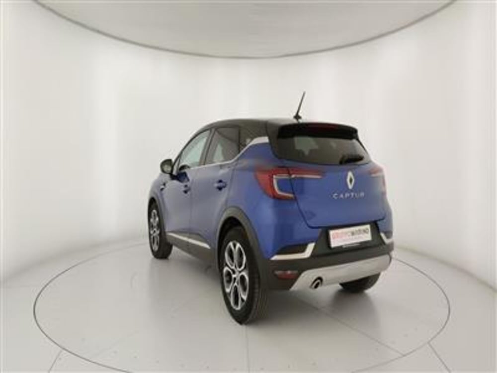 Renault Captur usata a Bari (5)