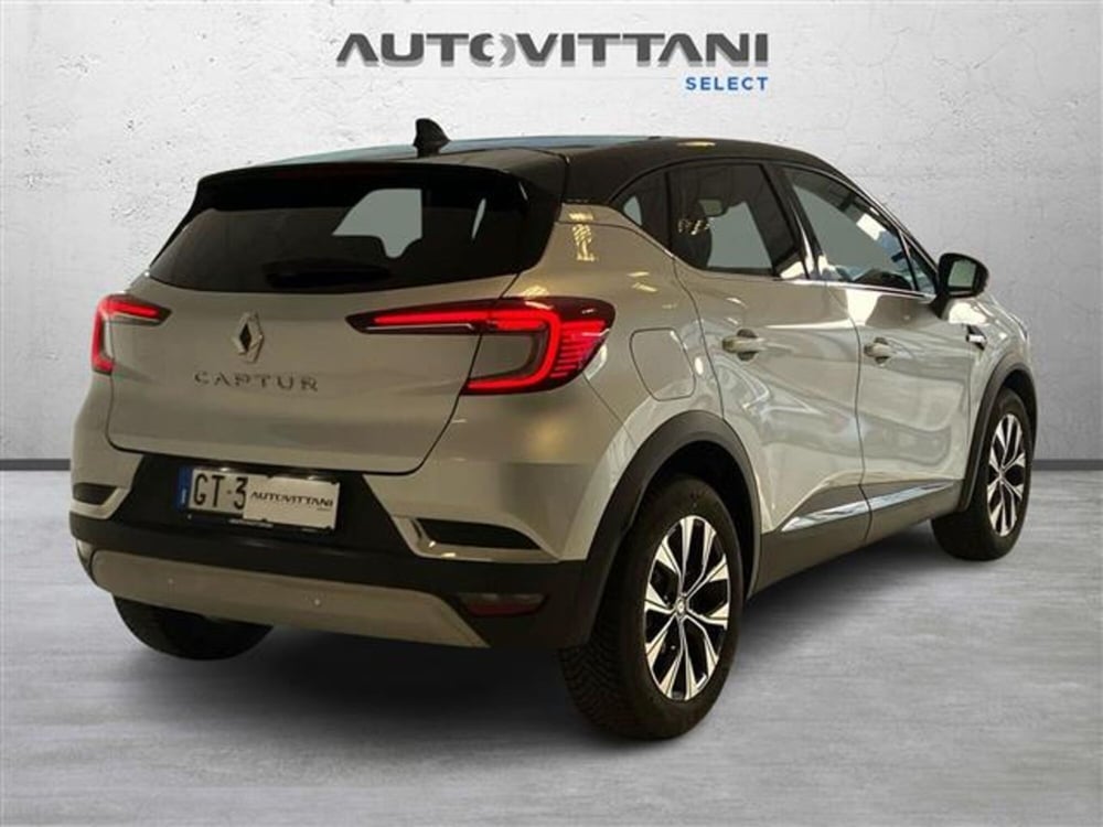 Renault Captur usata a Como (3)