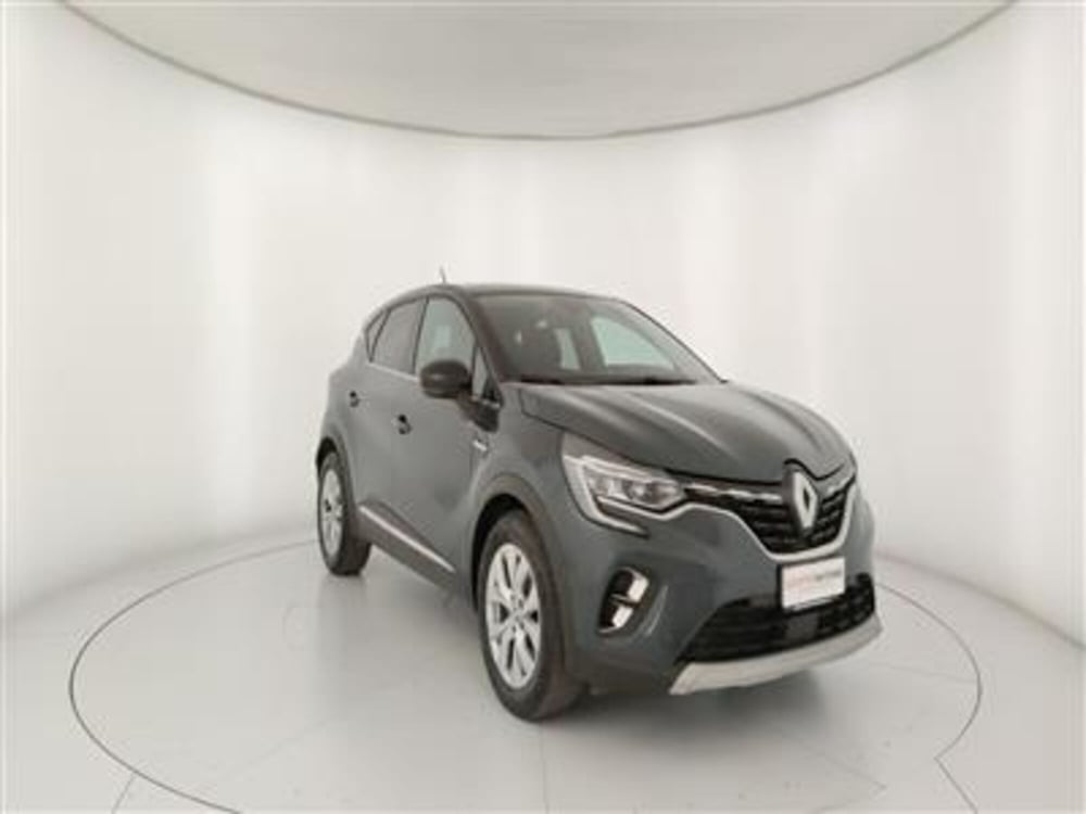 Renault Captur usata a Bari (11)