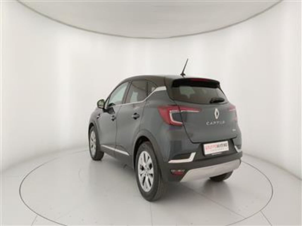 Renault Captur usata a Bari (5)