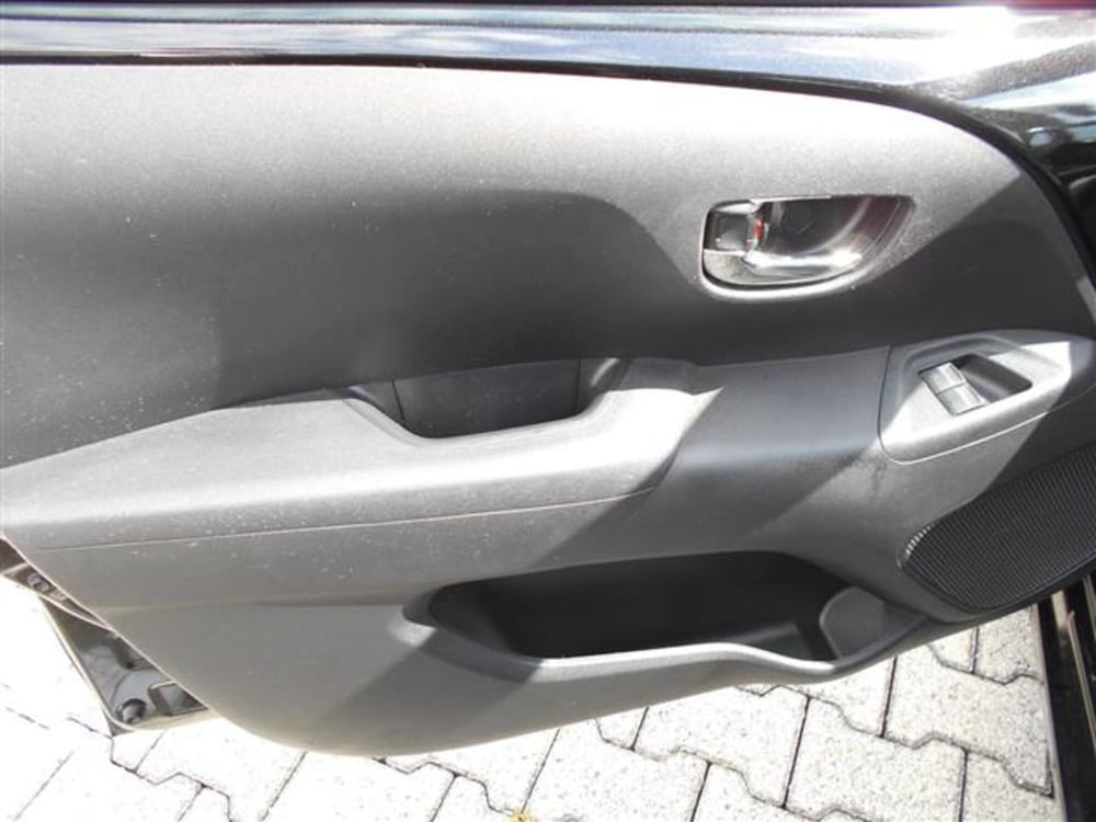 Toyota Aygo X usata a Firenze (11)