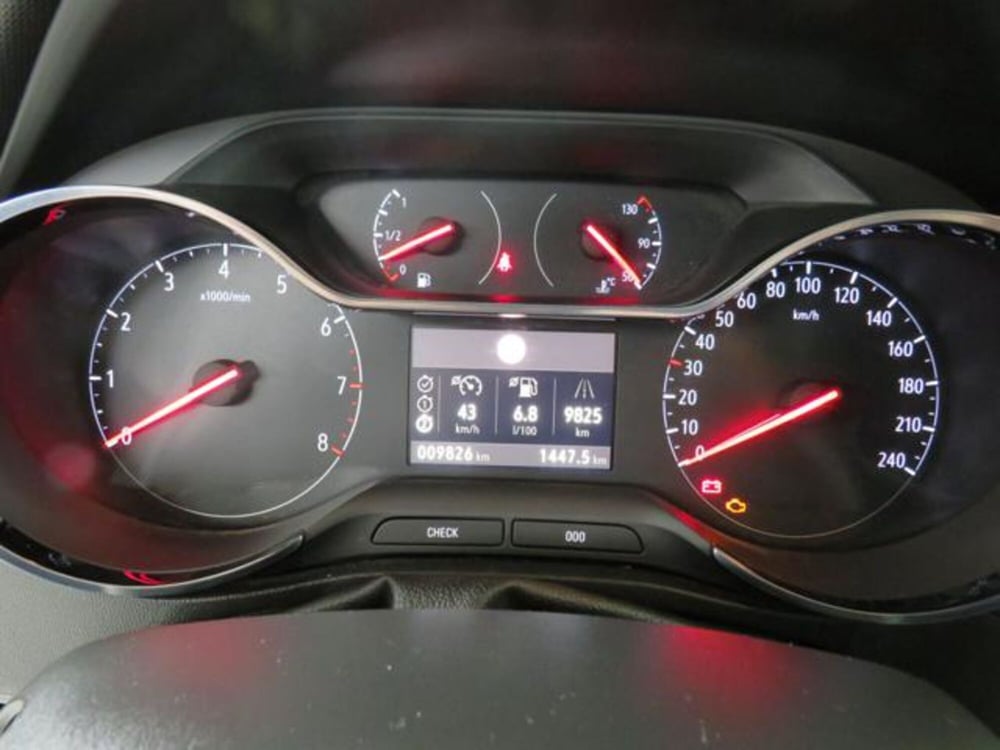 Opel Crossland usata a Lodi (12)