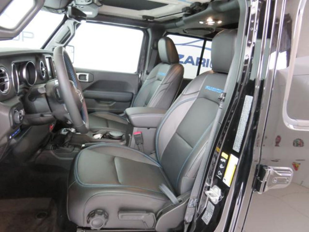 Jeep Wrangler Unlimited nuova a Lodi (10)