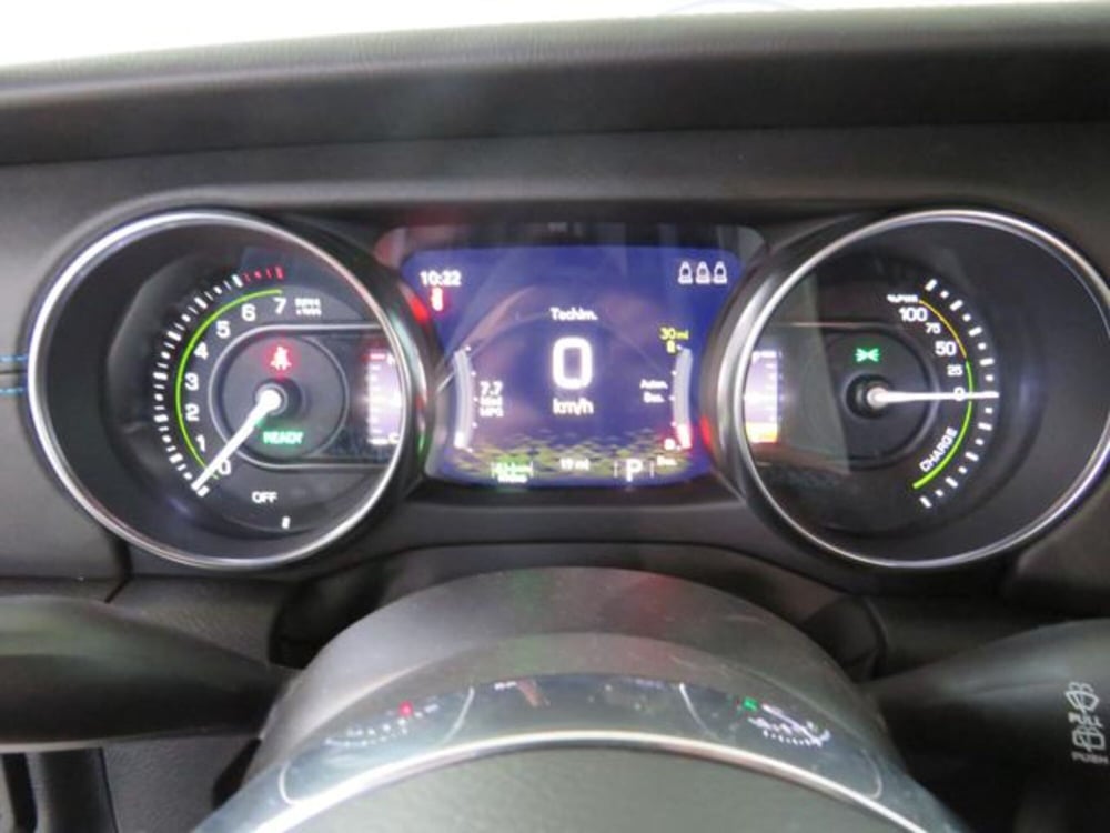 Jeep Wrangler Unlimited nuova a Lodi (12)