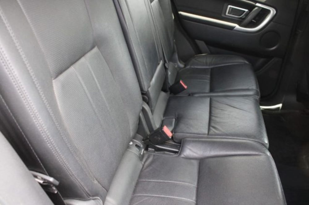 Land Rover Discovery usata a Lecce (12)