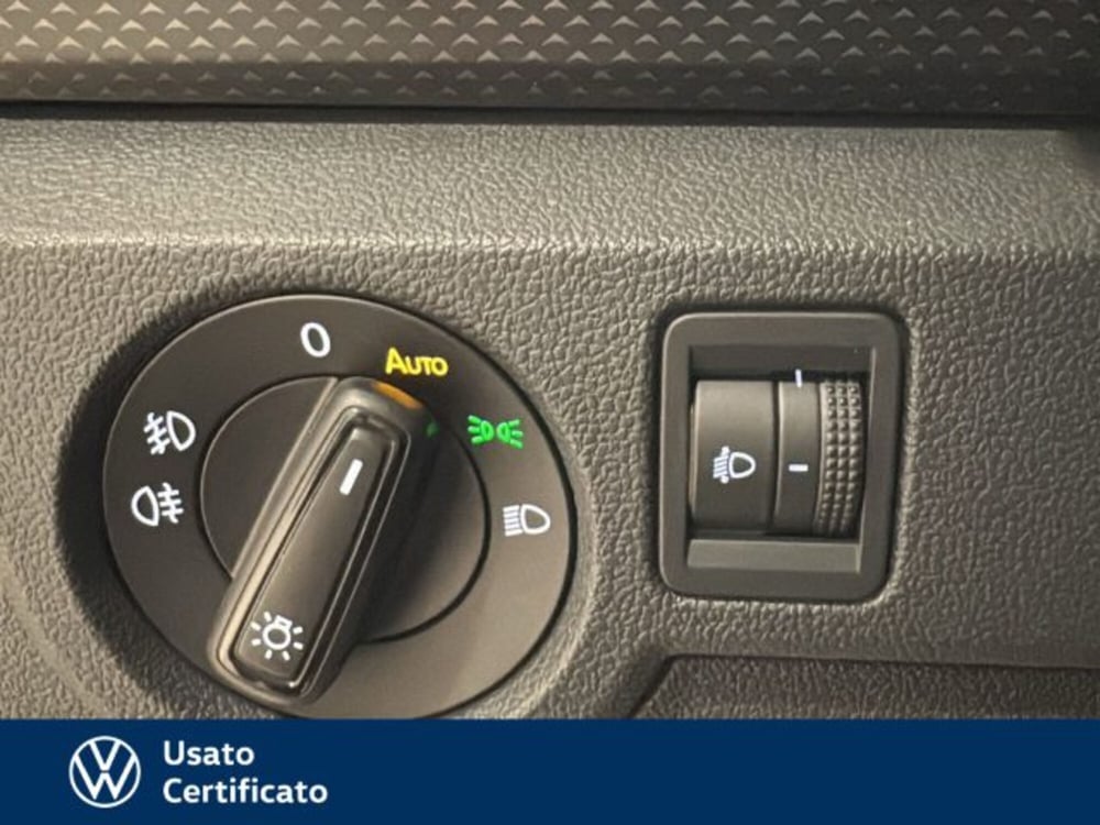 Volkswagen T-Cross usata a Vicenza (16)