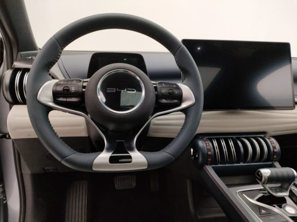 Byd Atto 3 nuova a Torino (11)