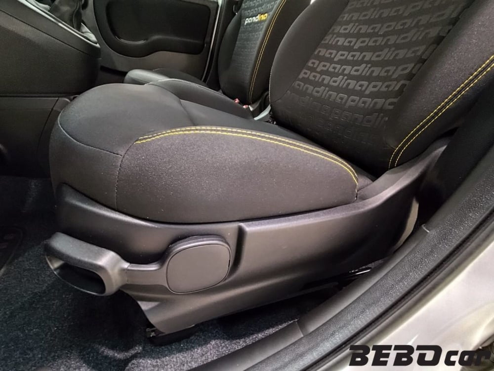 Fiat Panda Cross nuova a Torino (20)