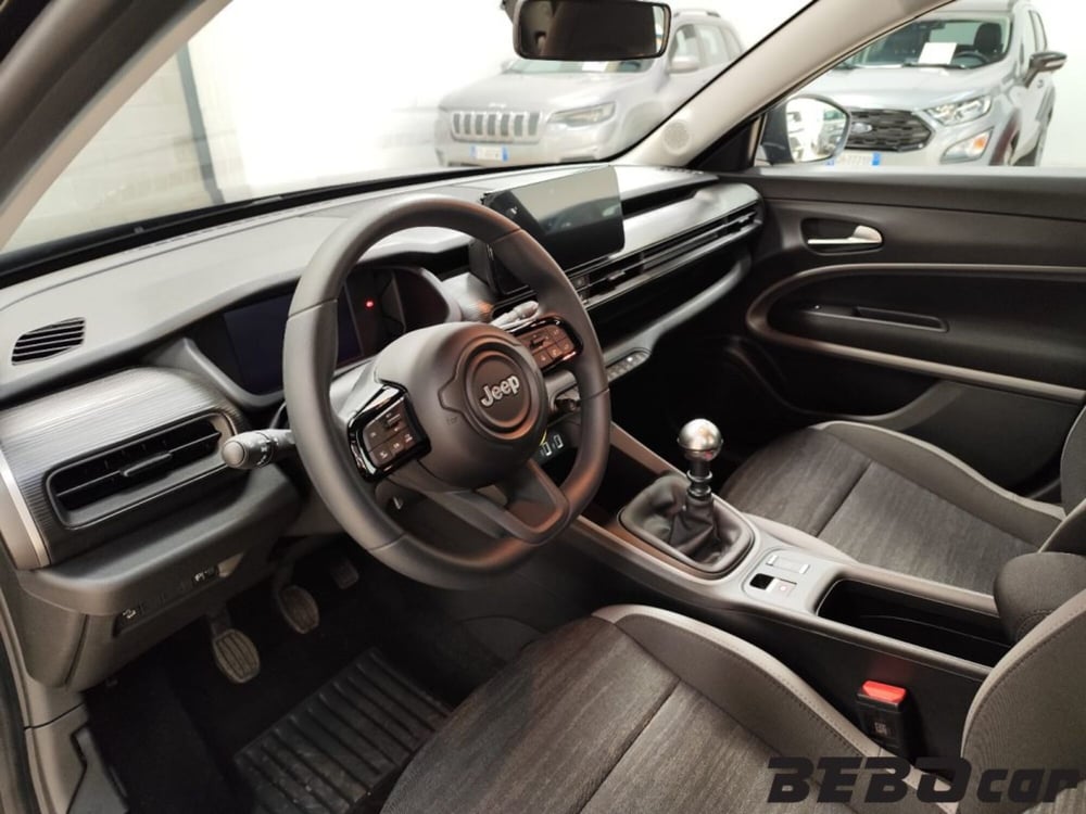 Jeep Avenger nuova a Torino (11)