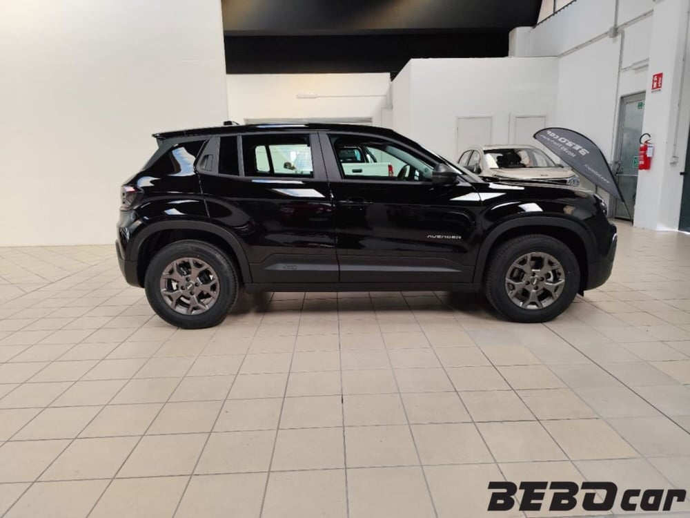 Jeep Avenger nuova a Torino (4)