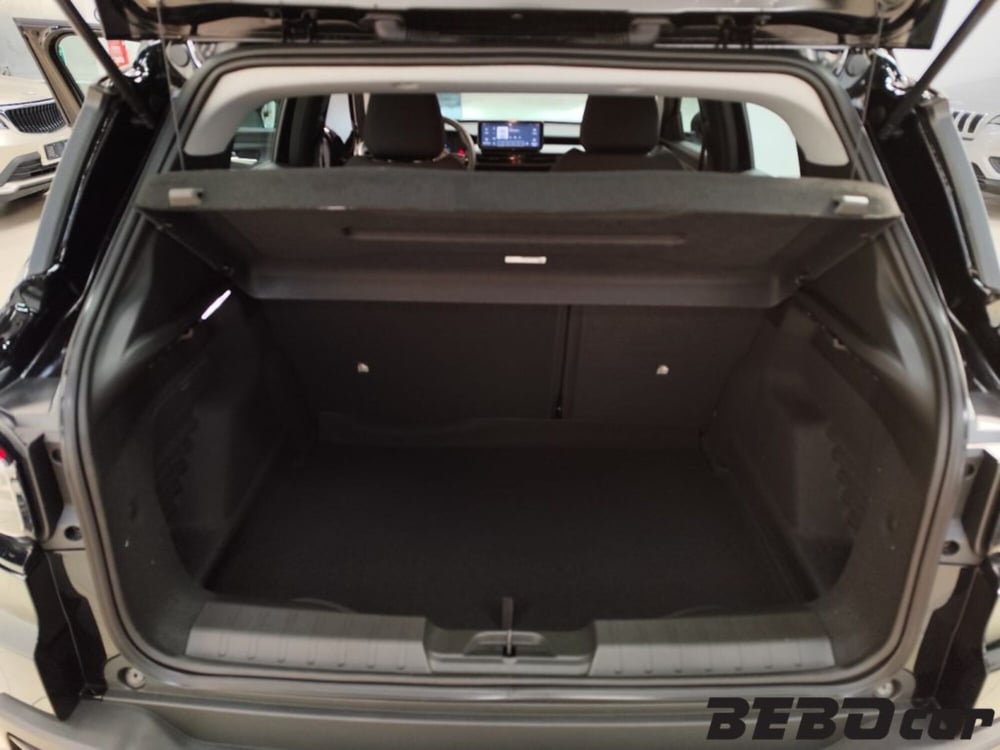 Jeep Avenger nuova a Torino (7)