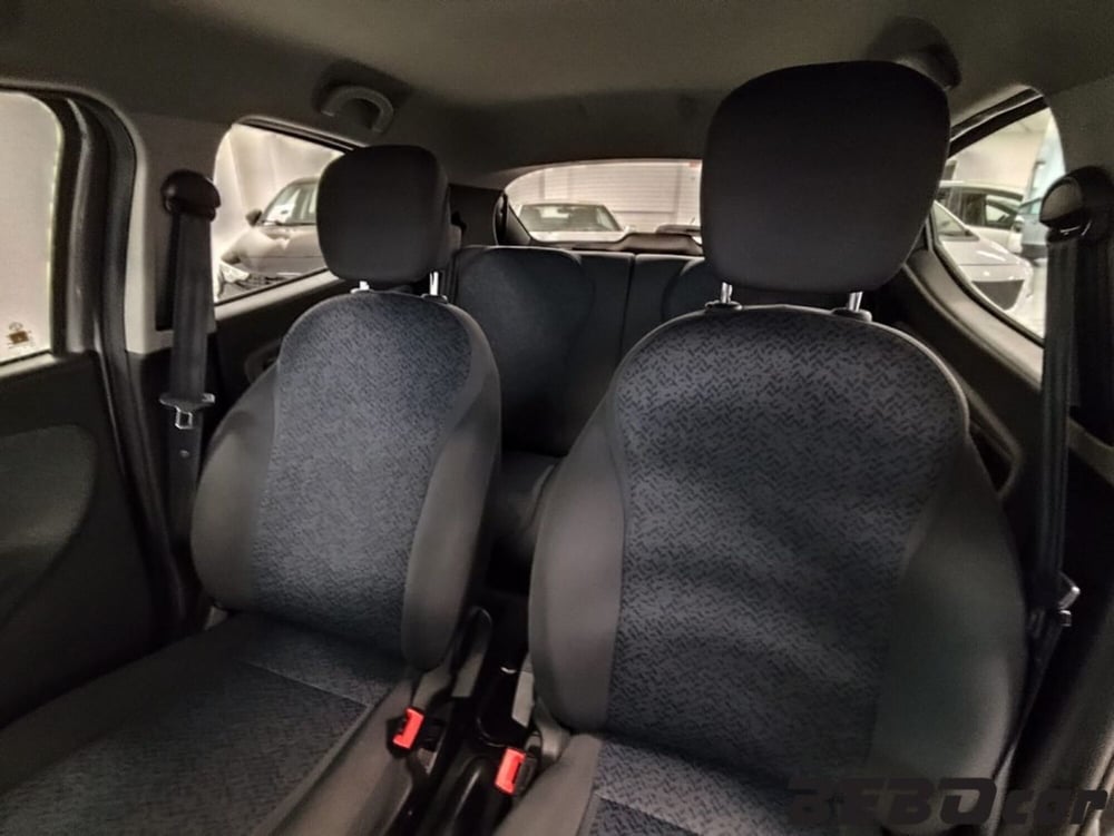 Lancia Ypsilon usata a Torino (18)