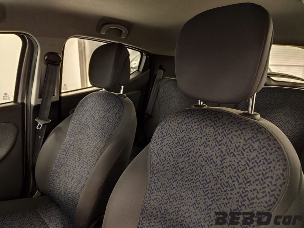 Lancia Ypsilon usata a Torino (19)