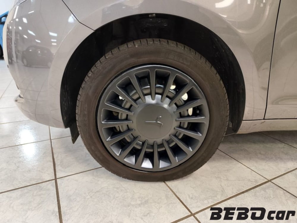 Lancia Ypsilon usata a Torino (9)