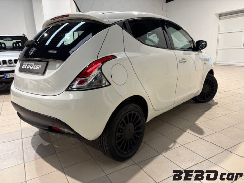 Lancia Ypsilon usata a Torino (5)