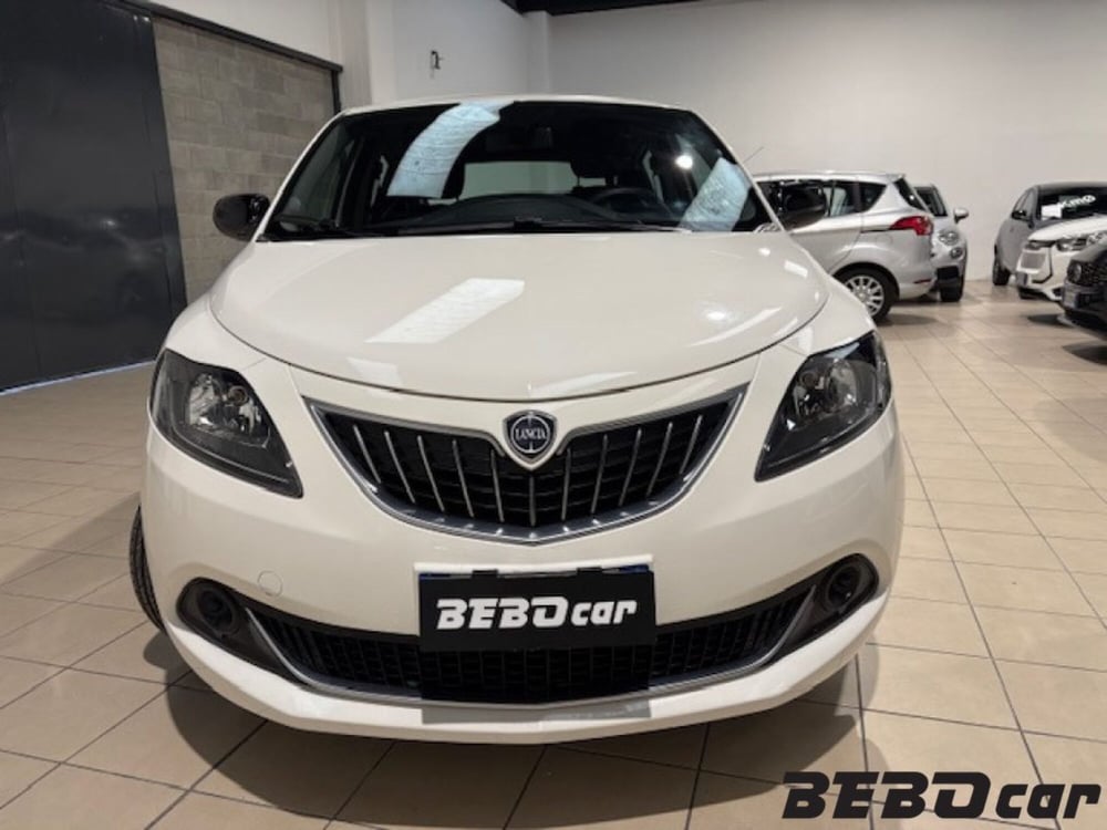 Lancia Ypsilon usata a Torino (8)