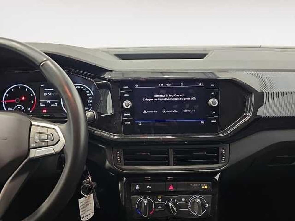 Volkswagen T-Cross usata a Lecco (10)