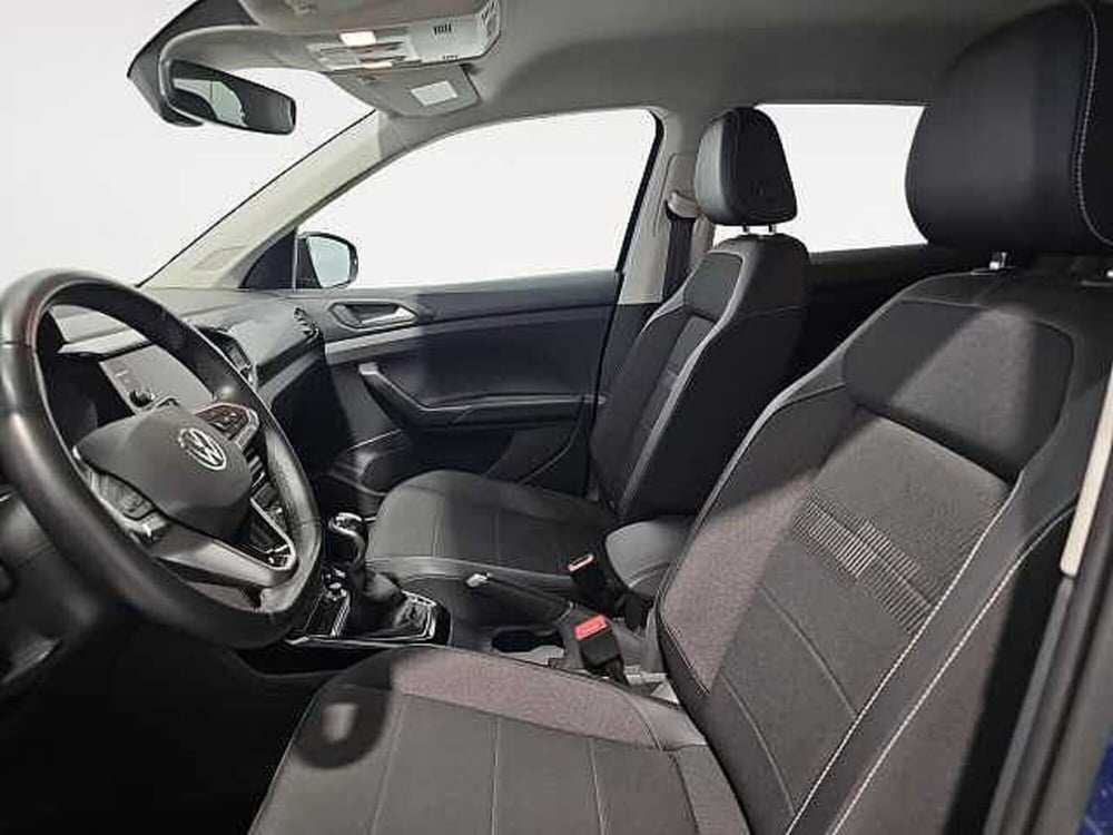 Volkswagen T-Cross usata a Lecco (12)