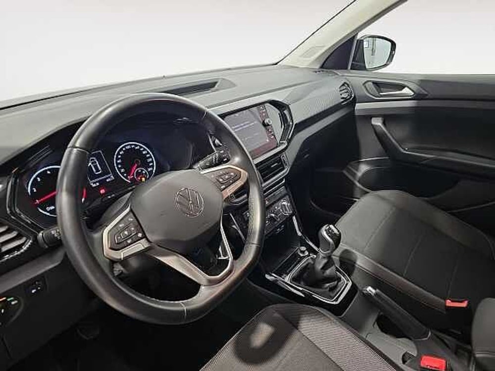 Volkswagen T-Cross usata a Lecco (14)
