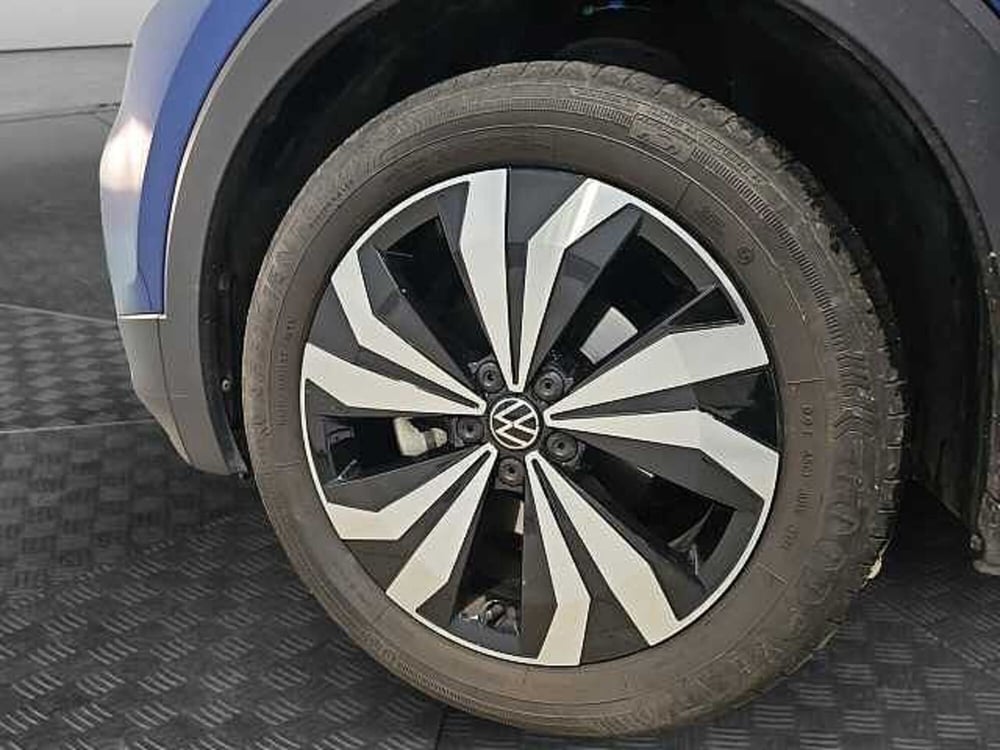 Volkswagen T-Cross usata a Lecco (15)