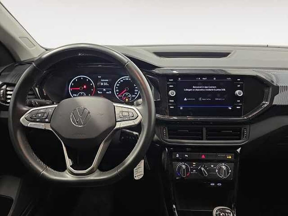 Volkswagen T-Cross usata a Lecco (9)