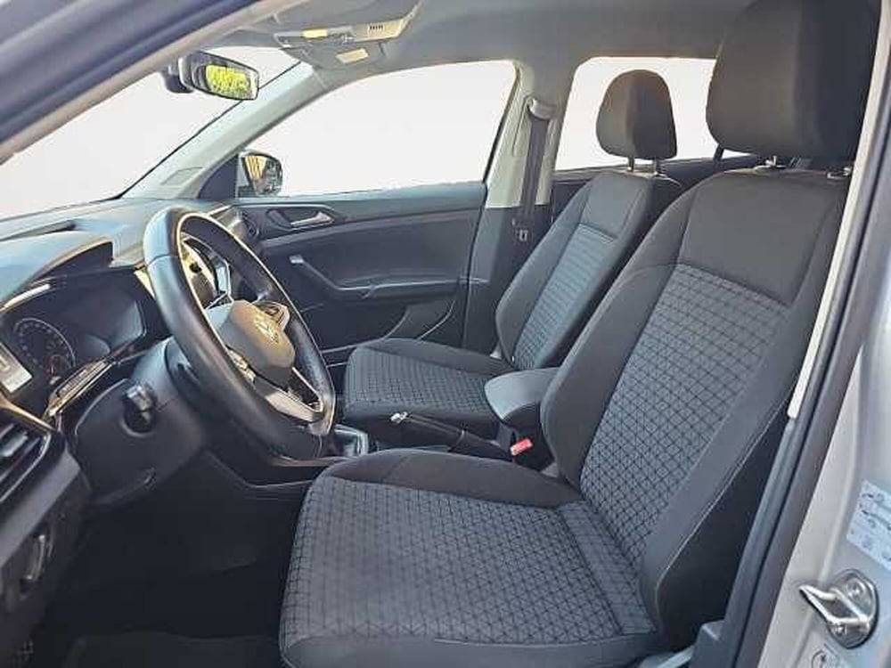 Volkswagen T-Cross usata a Lecco (12)